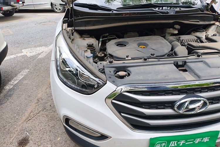 Used Hyundai ix35 2015 2.0L Automatic 2WD Comfort Edition China V Standard Right Front Headlight