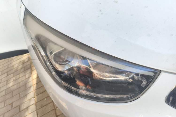 Used Hyundai ix35 2015 2.0L Automatic 2WD Smart Type China IV Right Front Headlight