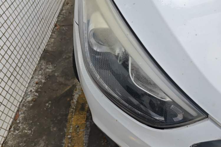 Used Hyundai ix35 2015 2.0L Automatic 2WD Smart Version China V Standard Right Front Headlight