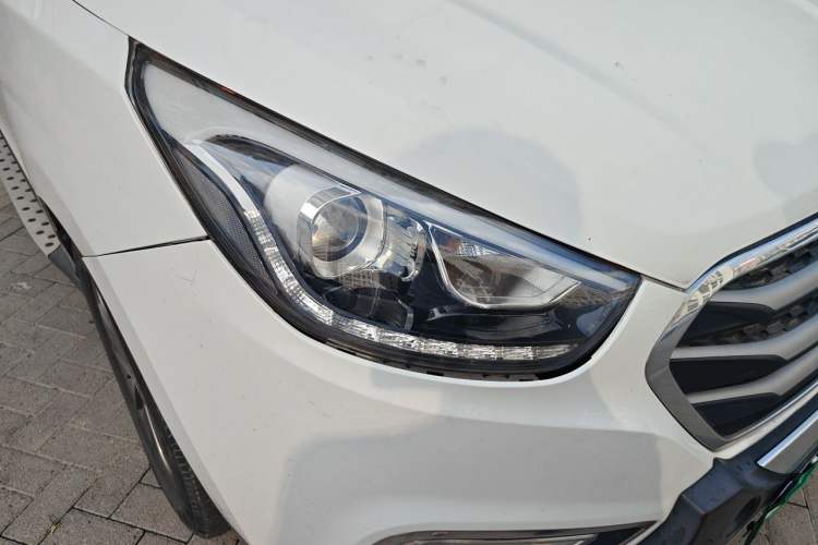 Used Hyundai ix35 2015 2.0L Automatic 2WD Smart Type China IV Right Front Headlight