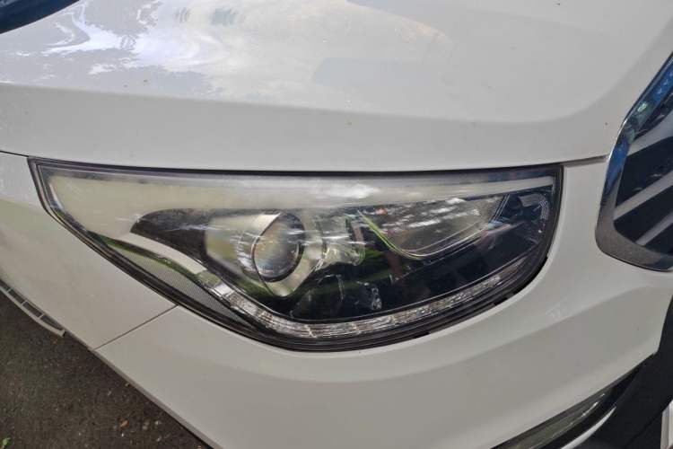 Used Hyundai ix35 2015 2.0L Automatic 2WD Smart Type China IV Right Front Headlight