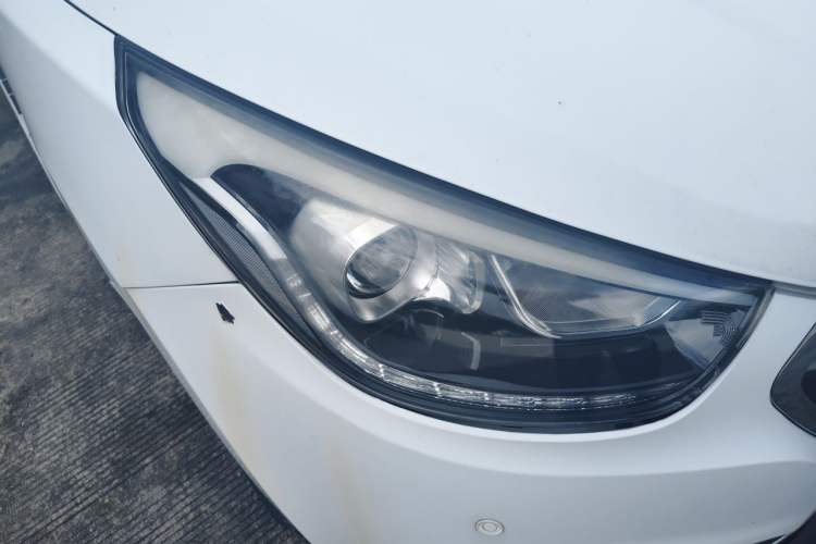 Used Hyundai ix35 2015 2.0L Automatic 2WD Comfort Edition China V Standard Right Front Headlight