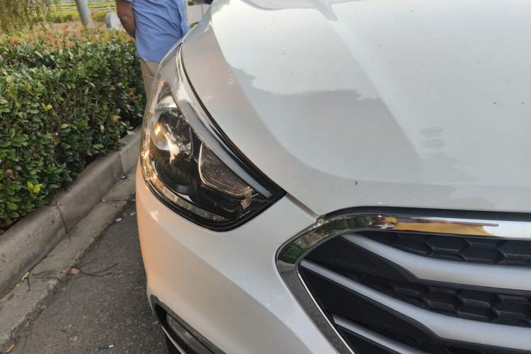 Used Hyundai ix35 2015 2.0L Automatic 2WD Comfort Edition China V Standard Right Front Headlight