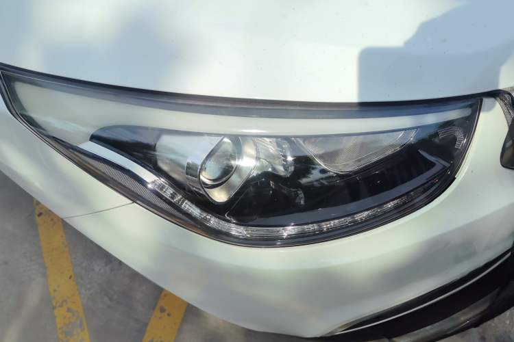 Used Hyundai ix35 2015 2.0L Automatic 2WD Comfort Edition China IV Standard Right Front Headlight