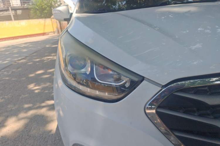 Used Hyundai ix35 2015 2.0L Automatic 2WD Smart Type China IV Right Front Headlight