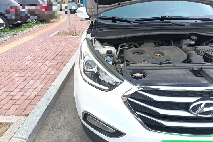 Used Hyundai ix35 2015 2.0L Automatic 2WD Smart Type China IV Right Front Headlight