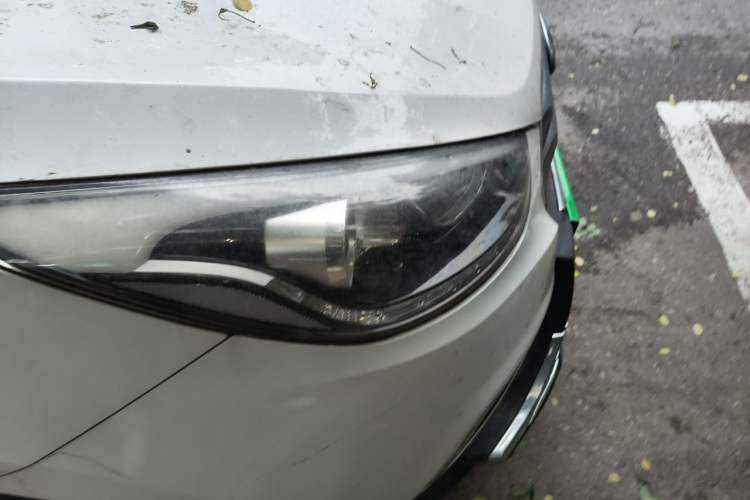 Used Hyundai ix35 2015 2.0L Automatic 2WD Smart Type China IV Right Front Headlight