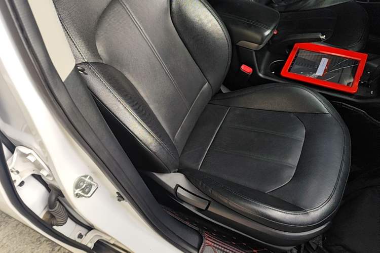 Used Hyundai ix35 2015 2.0L Automatic 2WD Smart Version China V Standard Right Front Seat