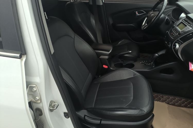 Used Hyundai ix35 2015 2.0L Automatic 2WD Smart Version China V Standard Right Front Seat