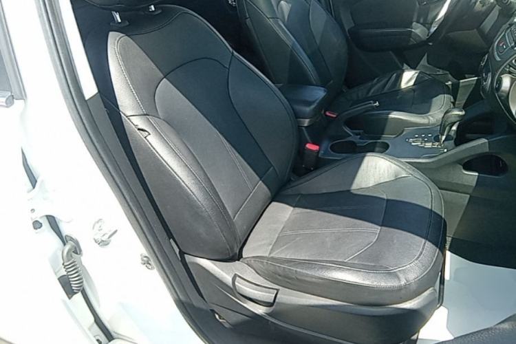 Used Hyundai ix35 2015 2.0L Automatic 2WD Smart Type China IV Right Front Seat