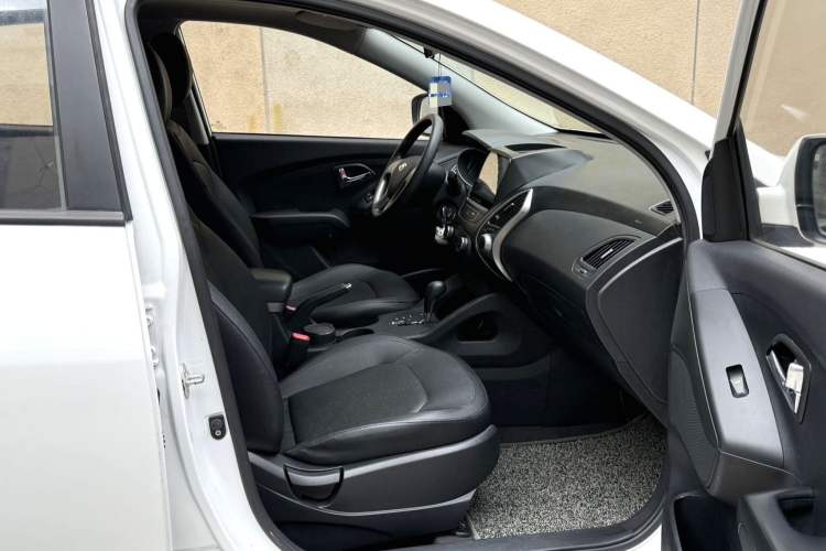 Used Hyundai ix35 2015 2.0L Automatic 2WD Comfort Edition China V Standard Right Front Seat