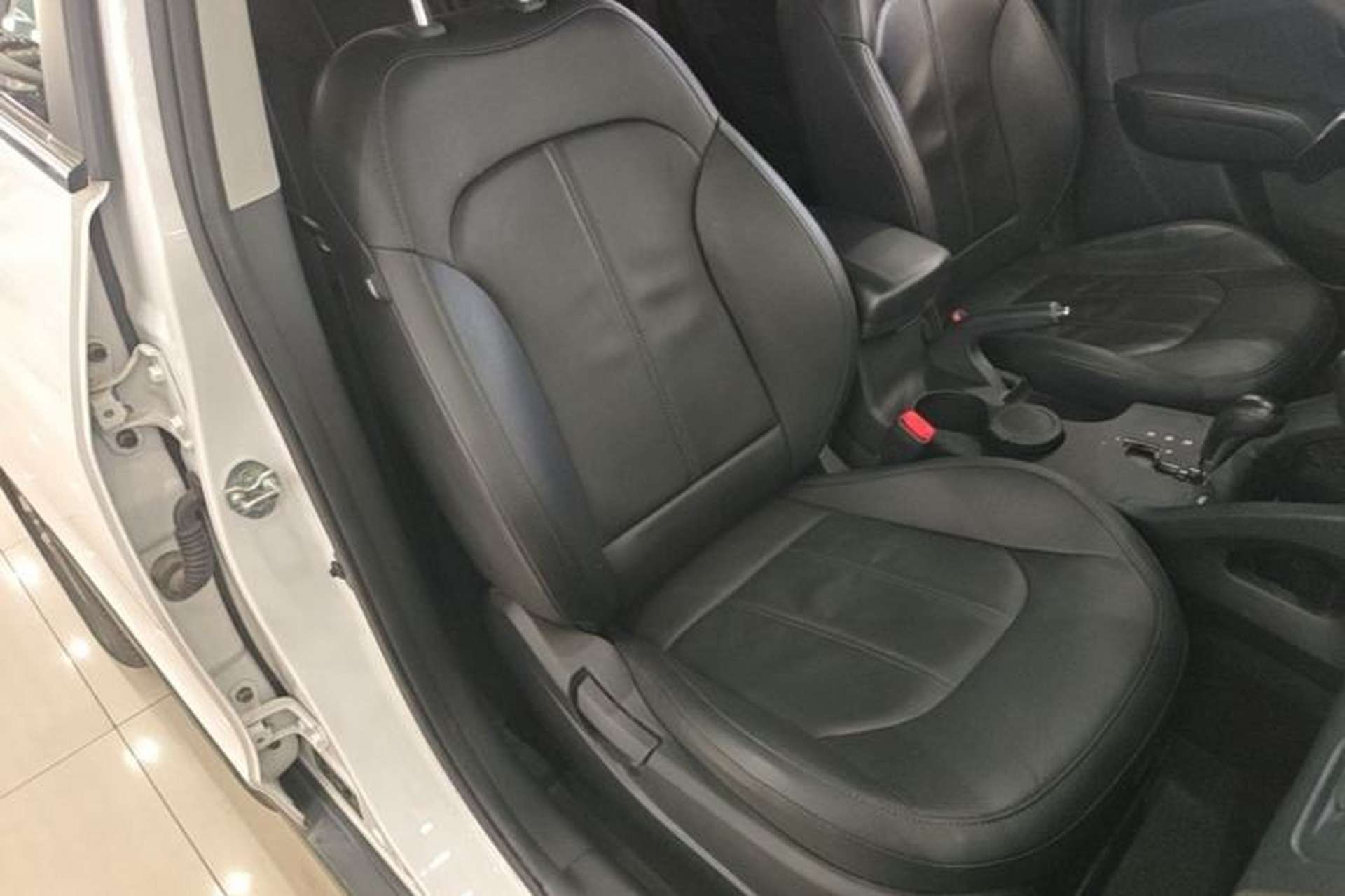 Used Hyundai ix35 2015 2.0L Automatic 2WD Smart Type China IV Right Front Seat