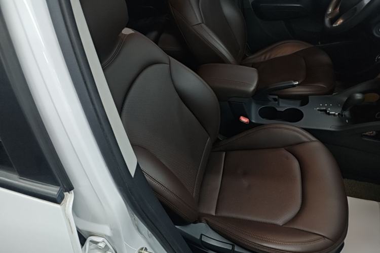 Used Hyundai ix35 2015 2.0L Automatic 2WD Comfort Edition China IV Standard Right Front Seat