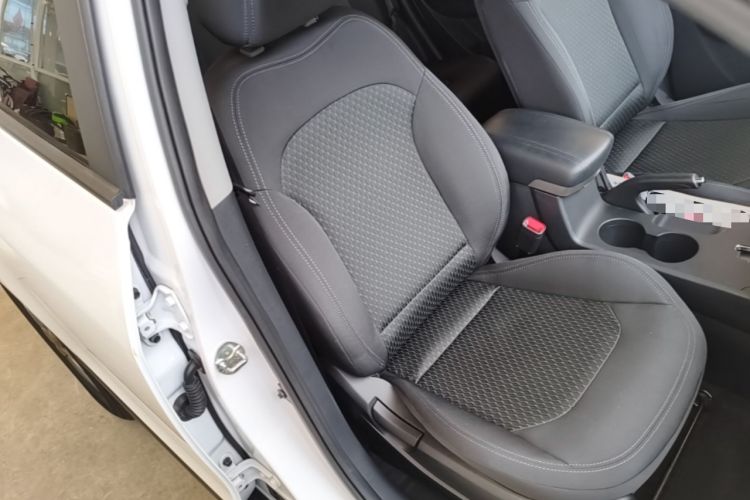 Used Hyundai ix35 2015 2.0L Automatic 2WD Comfort Edition China IV Standard Right Front Seat