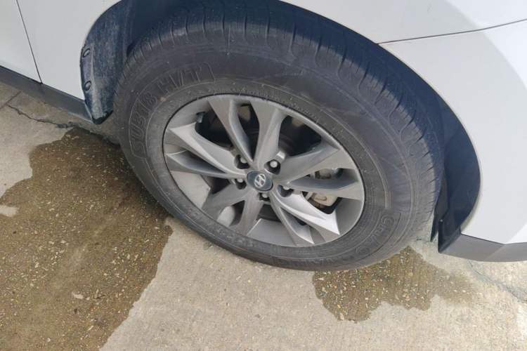 Used Hyundai ix35 2015 2.0L Automatic 2WD Comfort Edition China IV Standard Right Front Wheel Hub