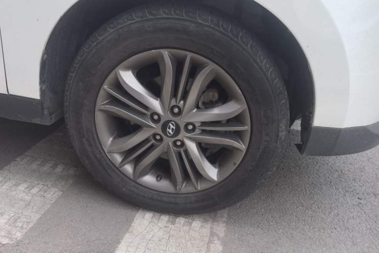 Used Hyundai ix35 2015 2.0L Automatic 2WD Smart Version China V Standard Right Front Wheel Hub