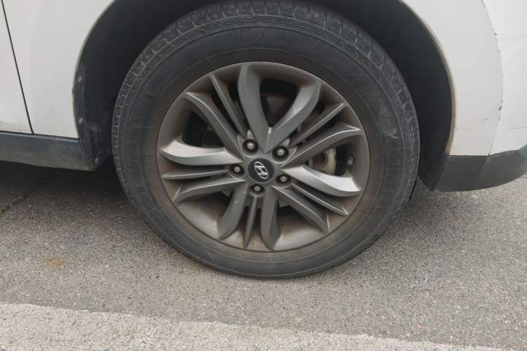 Used Hyundai ix35 2015 2.0L Automatic 2WD Smart Version China V Standard Right Front Wheel Hub