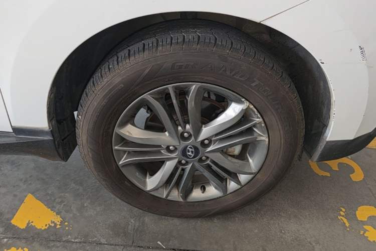 Used Hyundai ix35 2015 2.0L Automatic 2WD Smart Version China V Standard Right Front Wheel Hub