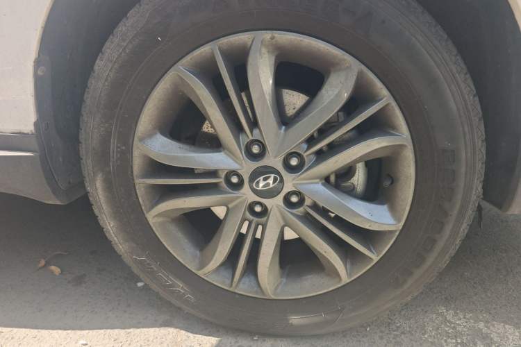 Used Hyundai ix35 2015 2.0L Automatic 2WD Smart Version China V Standard Right Front Wheel Hub