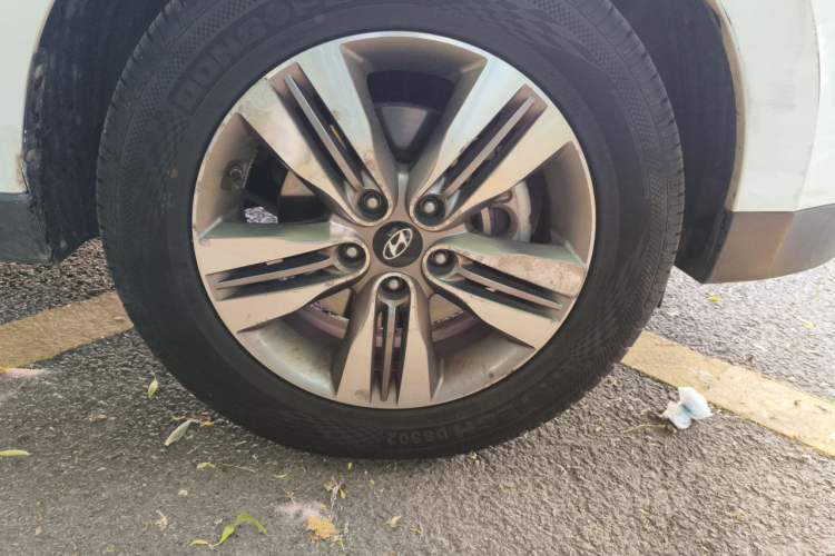 Used Hyundai ix35 2015 2.0L Automatic Two-Wheel Drive Leading Trim China V Standard Right Front Wheel Hub