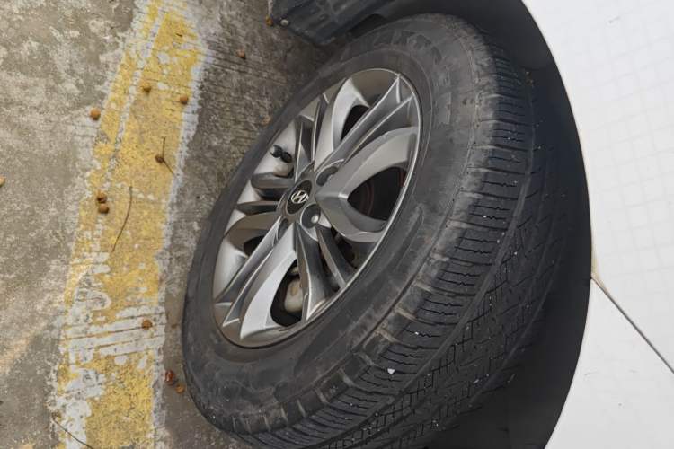 Used Hyundai ix35 2015 2.0L Automatic 2WD Smart Version China V Standard Right Front Wheel Hub