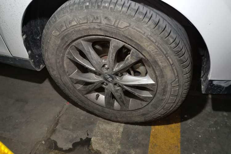 Used Hyundai ix35 2015 2.0L Automatic 2WD Comfort Edition China IV Standard Right Front Wheel Hub
