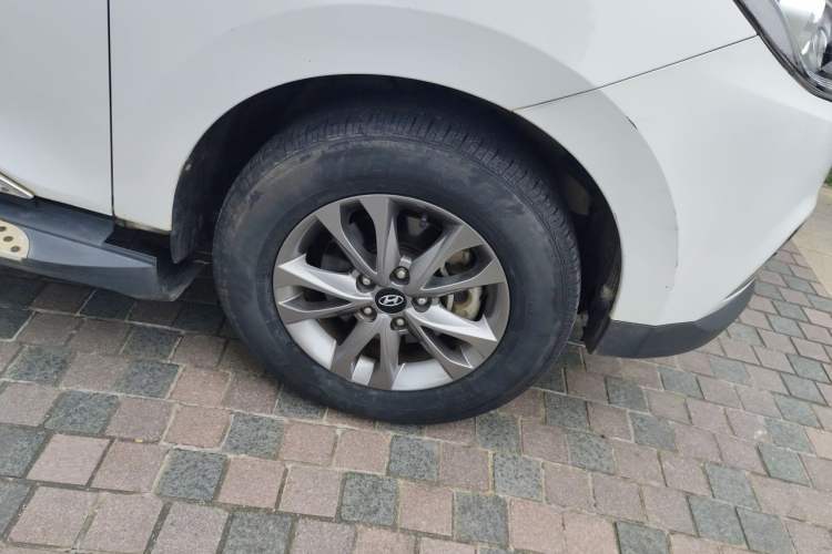 Used Hyundai ix35 2015 2.0L Automatic 2WD Comfort Edition China V Standard Right Front Wheel Hub