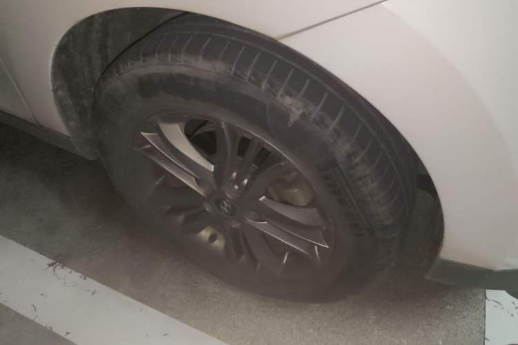 Used Hyundai ix35 2015 2.0L Automatic 2WD Smart Type China IV Right Front Wheel Hub