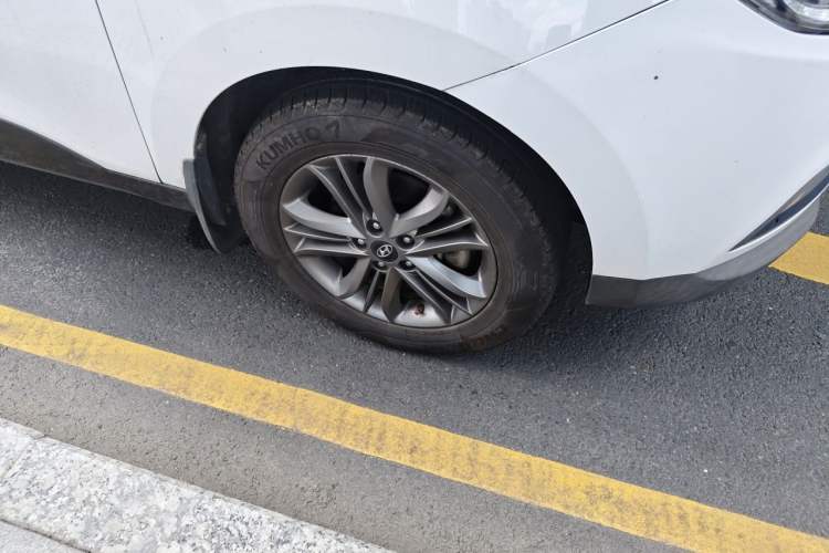 Used Hyundai ix35 2015 2.0L Automatic 2WD Comfort Edition China V Standard Right Front Wheel Hub