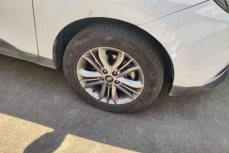 Used Hyundai ix35 2015 2.0L Automatic 2WD Smart Type China IV Right Front Wheel Hub