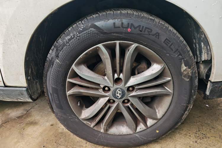 Used Hyundai ix35 2015 2.0L Automatic 2WD Smart Version China V Standard Right Front Wheel Hub