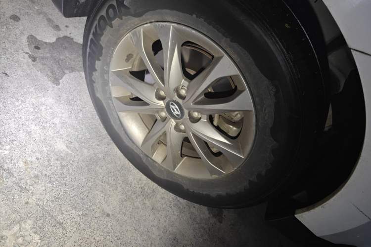 Used Hyundai ix35 2015 2.0L Automatic 2WD Comfort Edition China V Standard Right Front Wheel Hub