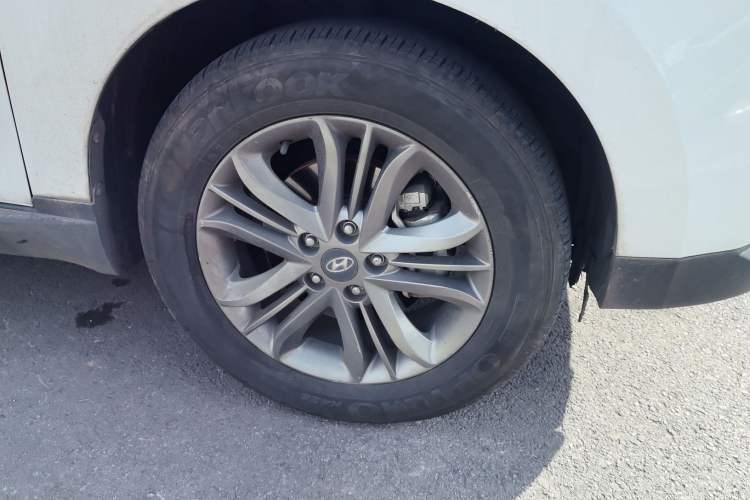 Used Hyundai ix35 2015 2.0L Automatic 2WD Smart Version China V Standard Right Front Wheel Hub