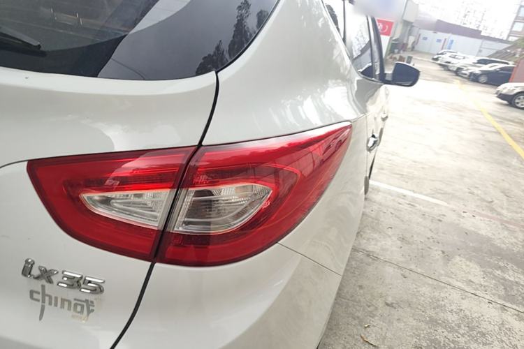 Used Hyundai ix35 2015 2.0L Automatic 2WD Smart Version China V Standard Right Rear Taillight