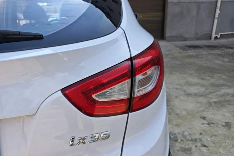 Used Hyundai ix35 2015 2.0L Automatic 2WD Smart Type China IV Right Rear Taillight