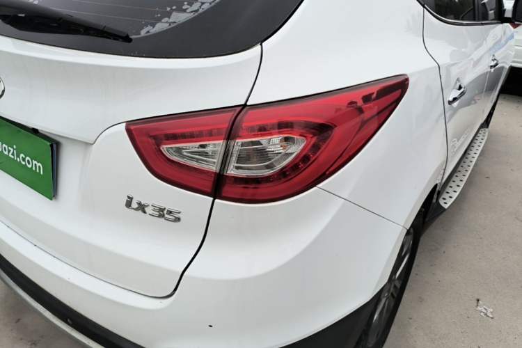 Used Hyundai ix35 2015 2.0L Automatic 2WD Smart Version China V Standard Right Rear Taillight