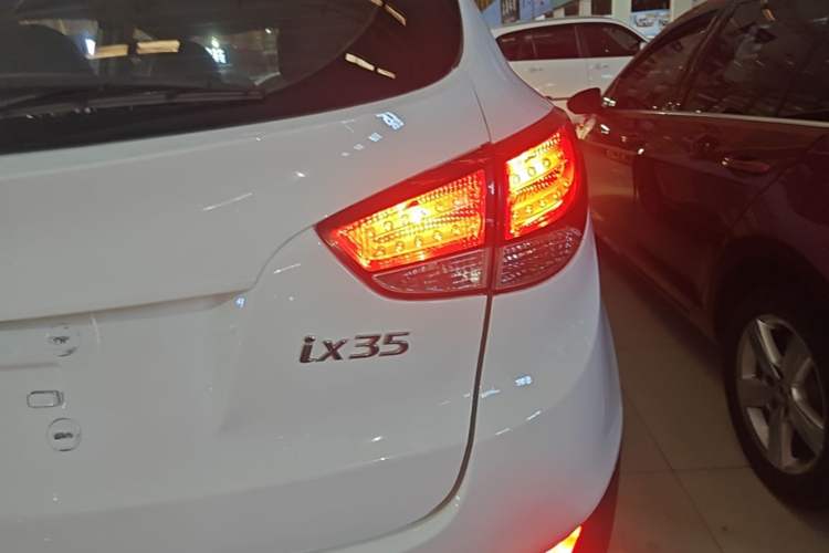Used Hyundai ix35 2015 2.0L Automatic 2WD Comfort Edition China V Standard Right Rear Taillight
