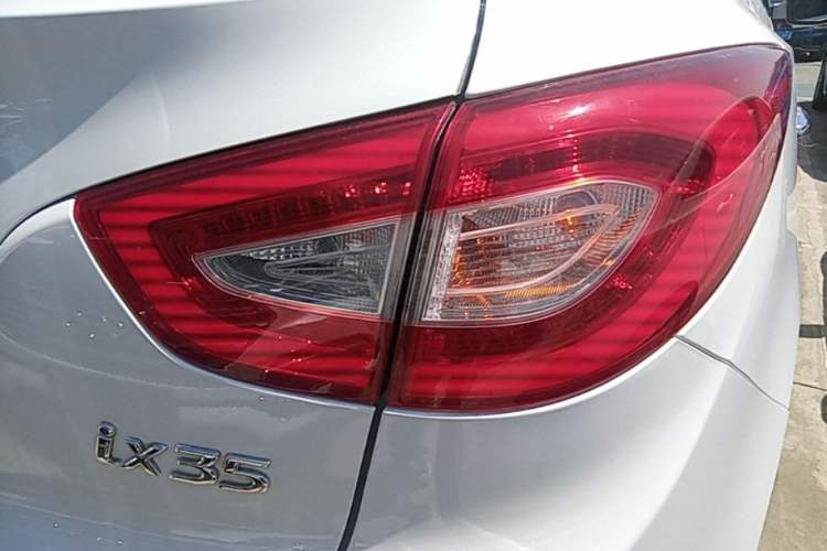 Used Hyundai ix35 2015 2.0L Automatic 2WD Smart Type China IV Right Rear Taillight