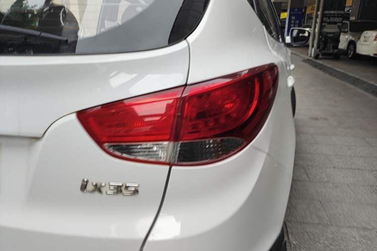 Used Hyundai ix35 2015 2.0L Automatic 2WD Comfort Edition China V Standard Right Rear Taillight