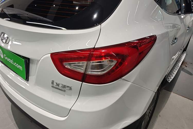 Used Hyundai ix35 2015 2.0L Automatic 2WD Smart Version China V Standard Right Rear Taillight
