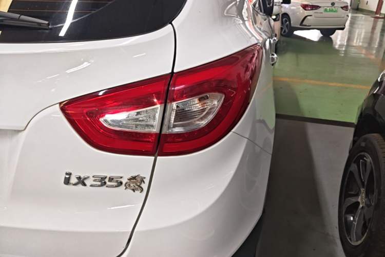 Used Hyundai ix35 2015 2.0L Automatic 2WD Smart Type China IV Right Rear Taillight