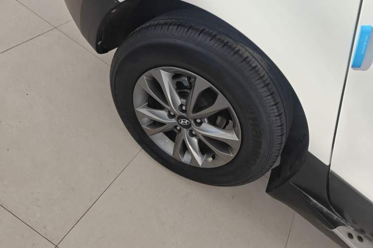 Used Hyundai ix35 2015 2.0L Manual Two-Wheel Drive Comfort Version China IV Standard Right Rear Wheel Hub