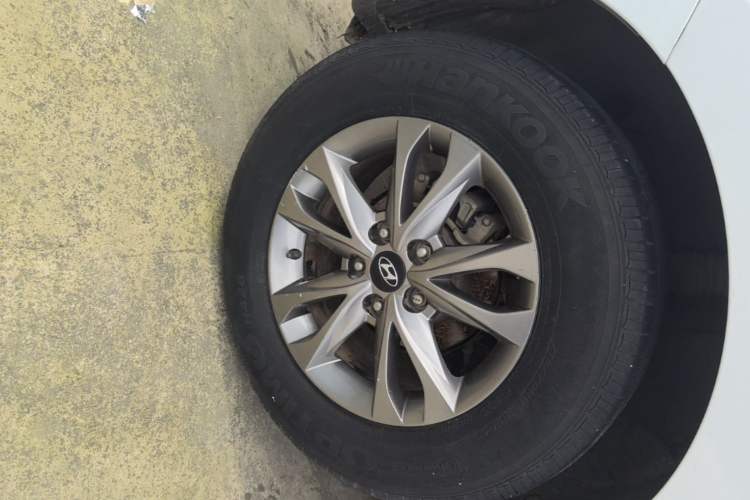 Used Hyundai ix35 2015 2.0L Automatic 2WD Comfort Edition China IV Standard Right Rear Wheel Hub