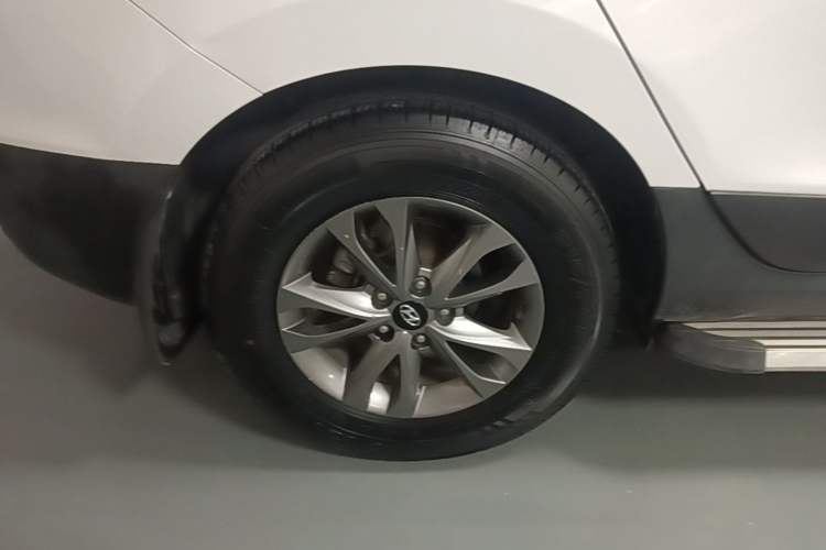 Used Hyundai ix35 2015 2.0L Automatic 2WD Comfort Edition China V Standard Right Rear Wheel Hub