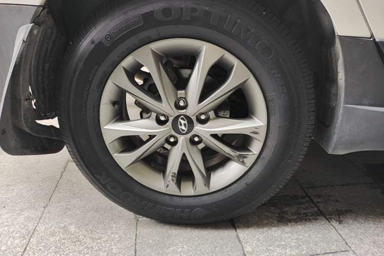 Used Hyundai ix35 2015 2.0L Automatic 2WD Comfort Edition China V Standard Right Rear Wheel Hub
