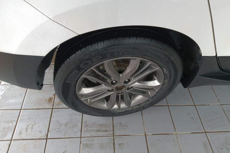 Used Hyundai ix35 2015 2.0L Automatic 2WD Smart Version China V Standard Right Rear Wheel Hub