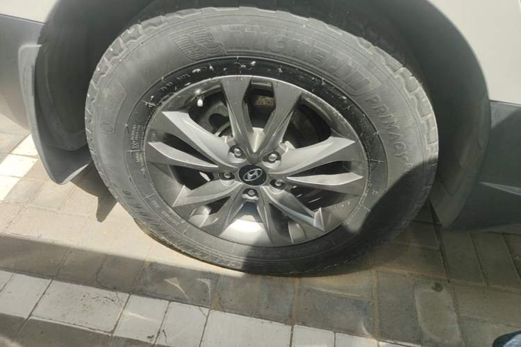 Used Hyundai ix35 2015 2.0L Manual Two-Wheel Drive Comfort Version China V Standard Right Rear Wheel Hub