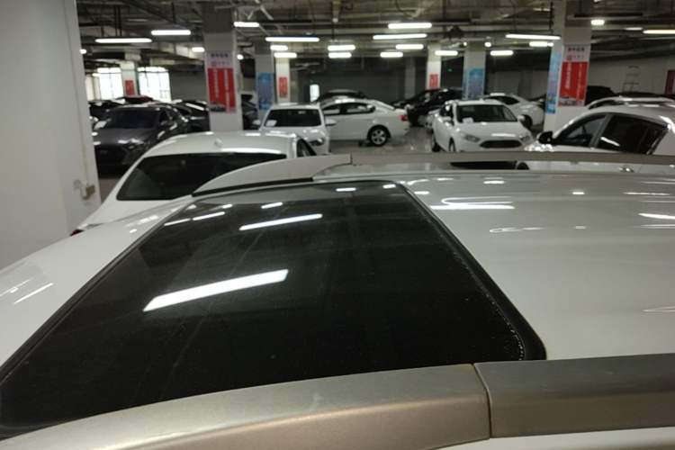 Used Hyundai ix35 2015 2.0L Automatic 2WD Comfort Edition China V Standard Roof