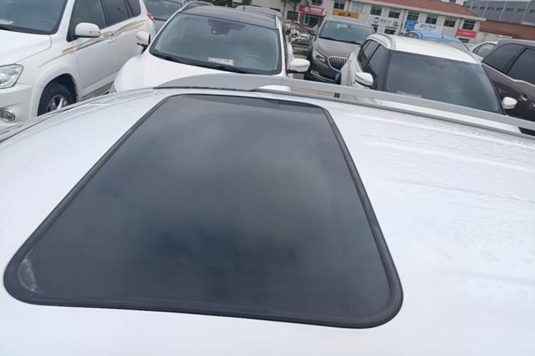 Used Hyundai ix35 2015 2.0L Automatic 2WD Smart Version China V Standard Roof