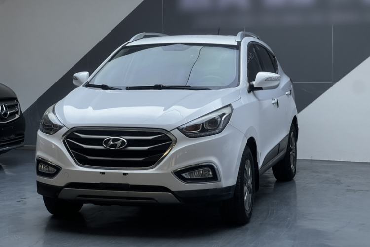 Used Hyundai ix35 2015 2.0L Manual Two-Wheel Drive Comfort Version China V Standard Guazi used car, China used car export, Used car for sale, Used cars, Cheapest cars for sale
